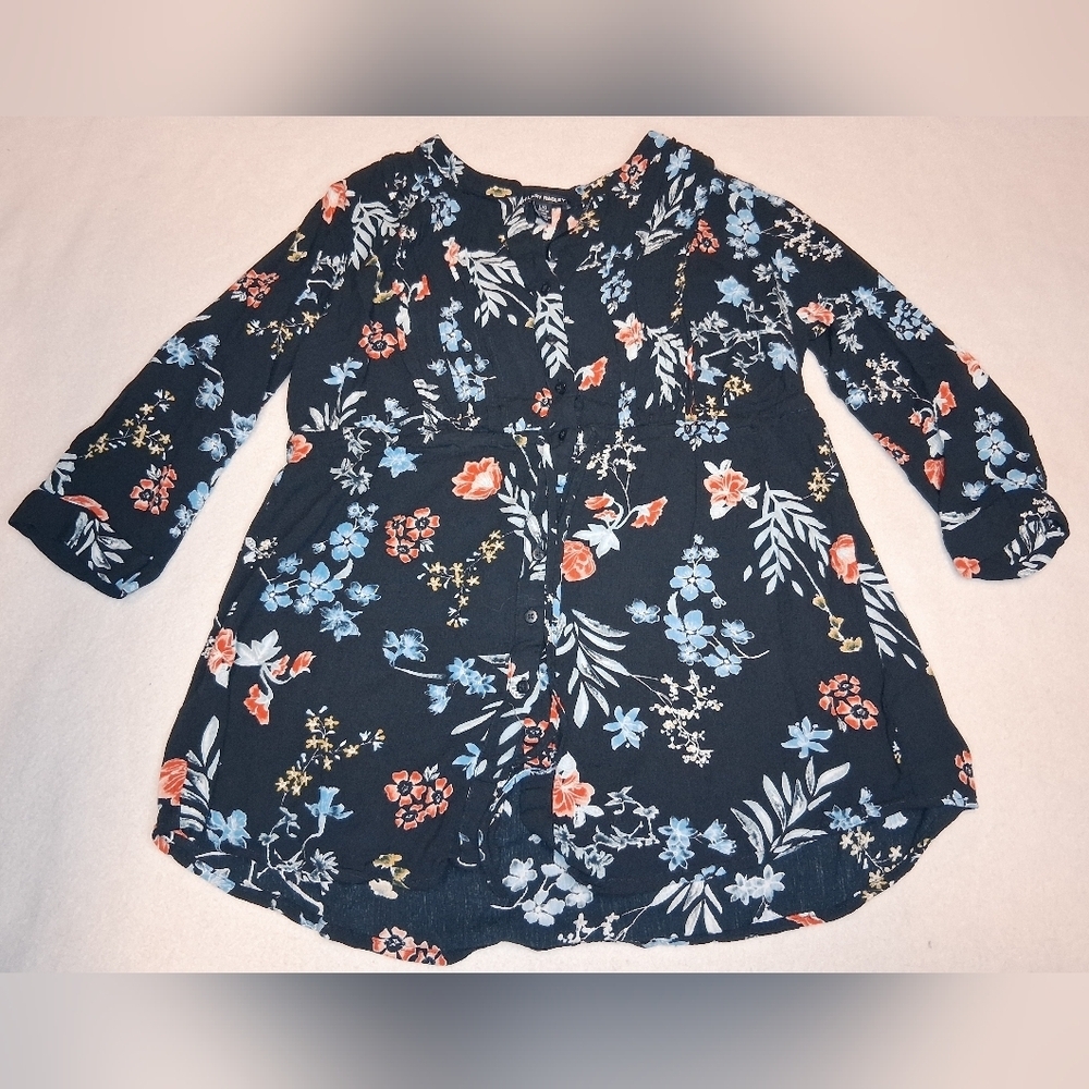 4/20$ ➡️ Hilary Radley Floral Blouse - Black and Blue